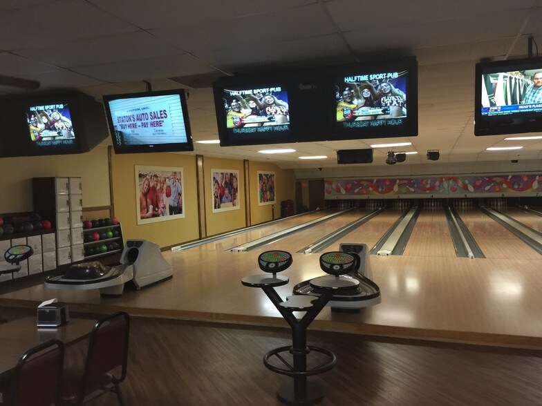 Wauchula bowling alley