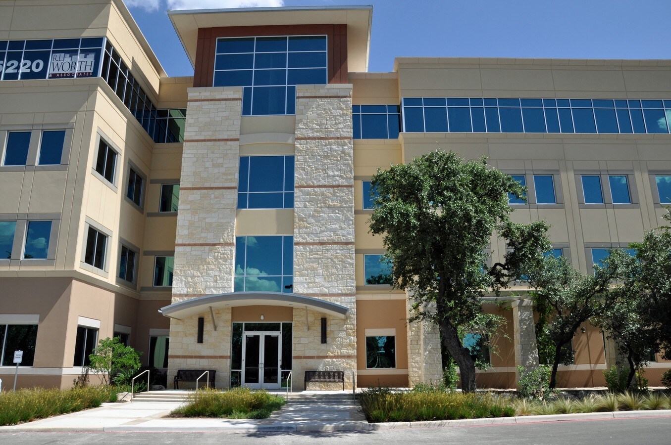 2915 W Bitters Rd San Antonio Tx 78248 Cal Property For 2915 W Bitters Rd San Antonio Tx 78248 Cal Property For Lease On Loopnet Com