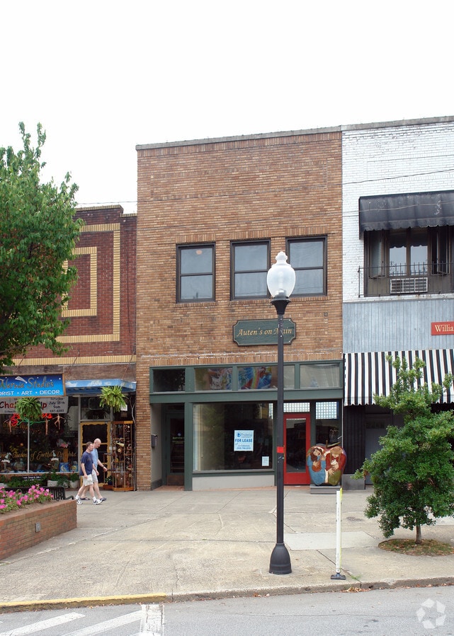 317 n main st hendersonville nc 28792 storefront retail office