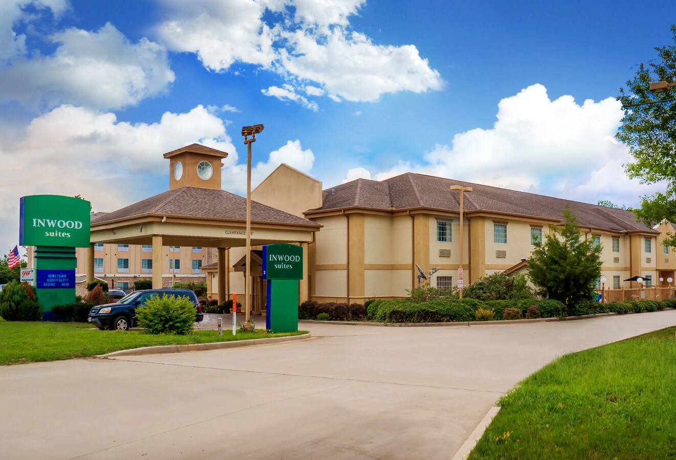 2313 Se Loop Carthage Tx 75633 Hotel Property For On 1
