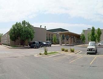 1400 N Lorraine St Hutchinson Ks 67501 Hotel Property For Ramada Hotel Conference Center
