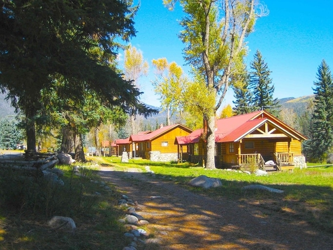 18645 County Road 501 Bayfield Co 81122 Hotel Property For Silver Stream Vallecito Lake Resort