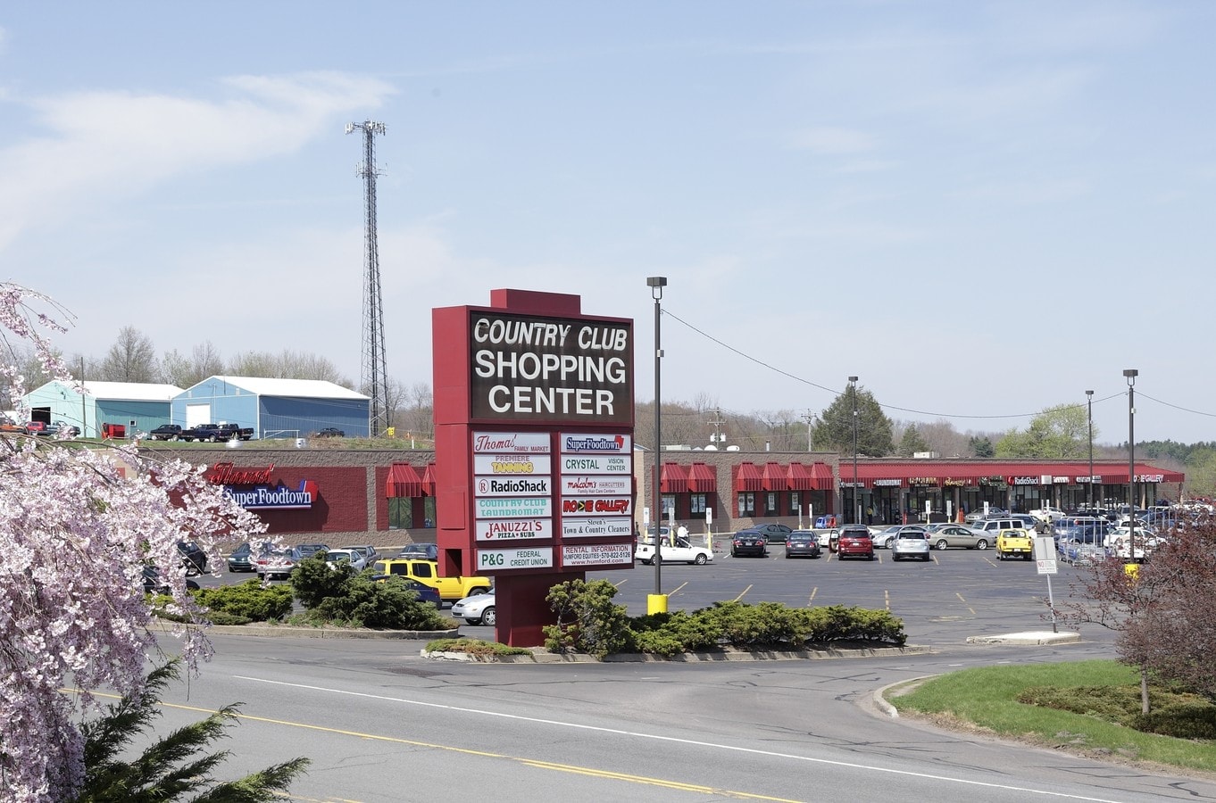 70 Country Club Shopping Ctr, Dallas, PA, 18612 Property For Lease on
