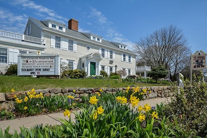 4115 Old Post Rd Charlestown Ri 02813 Hotel Property For Historic General Stanton Inn Restaurant