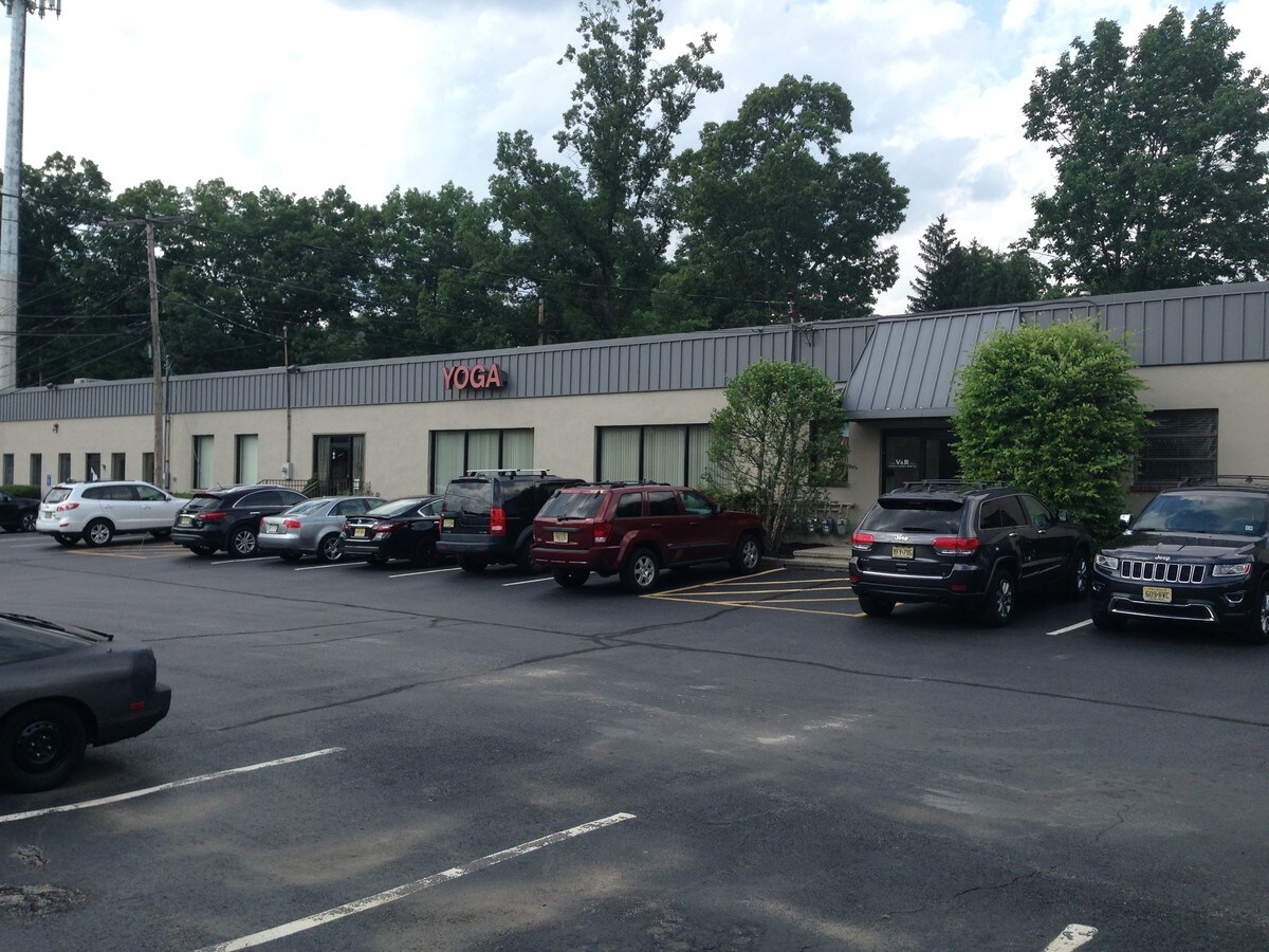 1572 State Rt 23, Butler, NJ, 07405 Medical Property For Lease on