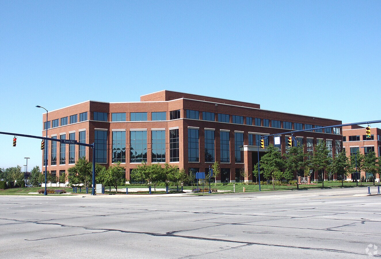 4449 Easton Way, Columbus, OH, 43219 Property For Lease on