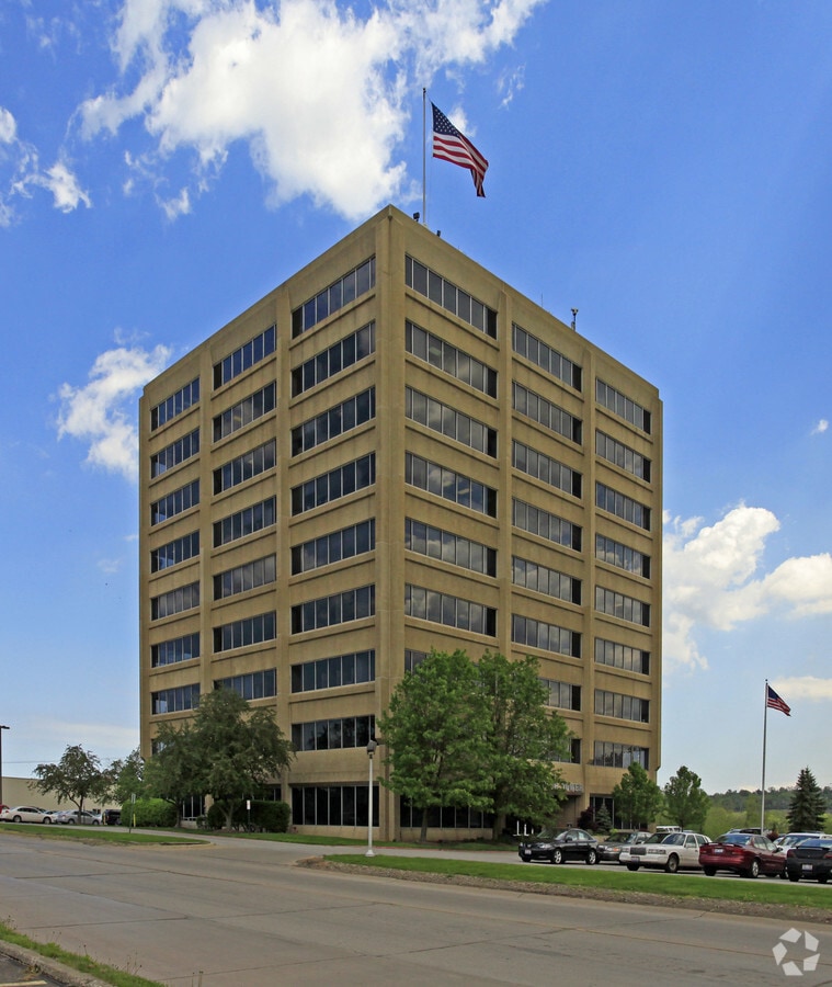 5755 Granger Rd, Independence, OH, 44131 Property For Lease on