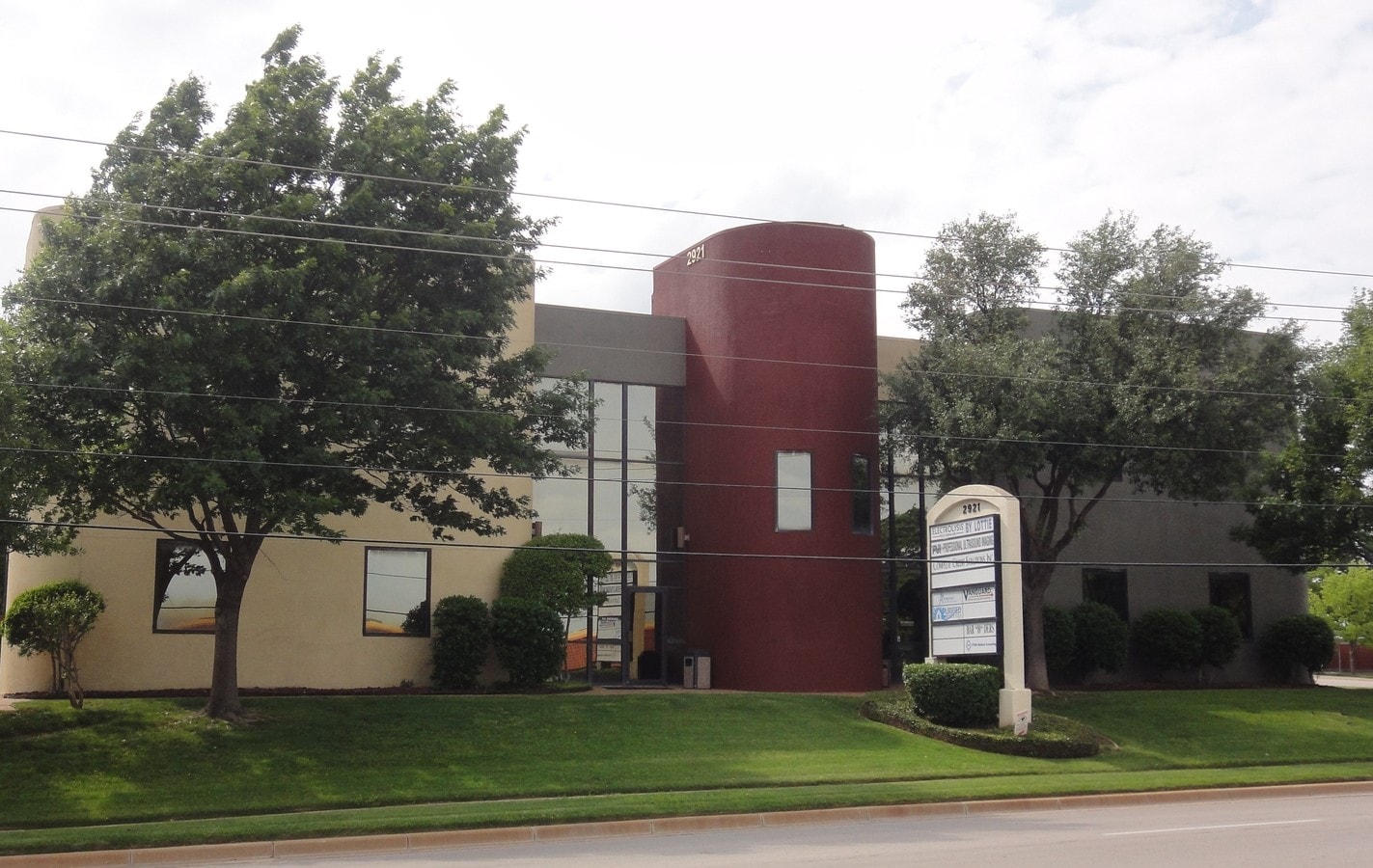 2921 Brown Trl, Bedford, TX, 76021 Property For Lease on