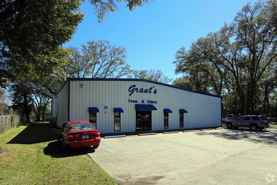 3320 W St Pensacola Fl 32505 Warehouse Property For On 3320 W St Pensacola Fl 32505 Warehouse Property For On Loopnet