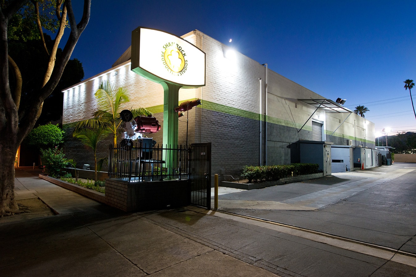 1239 S Glendale Ave Glendale-Low Res-088