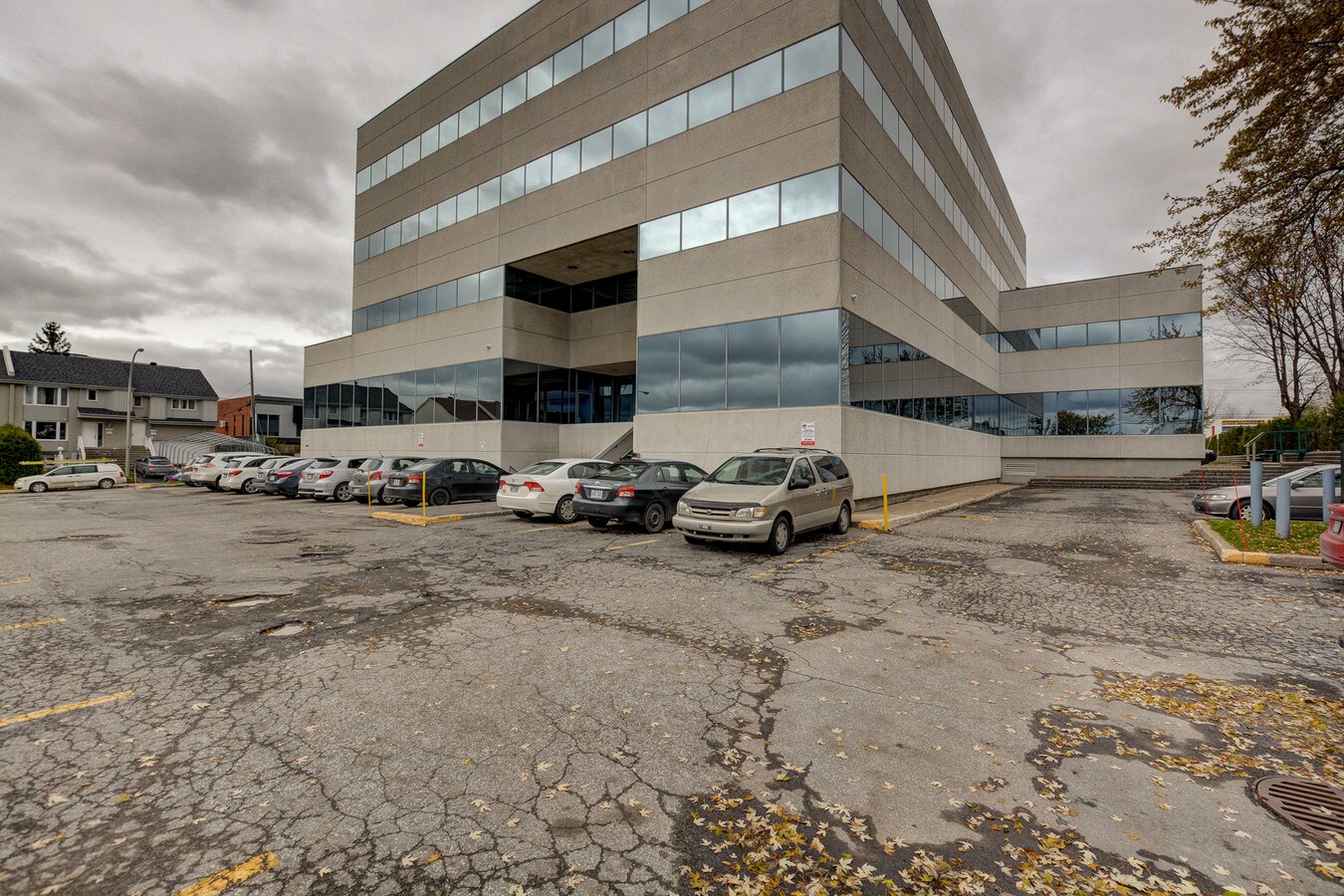 400 Boul St Martin, Laval, QC, H7M 3Y8 Property For Lease on