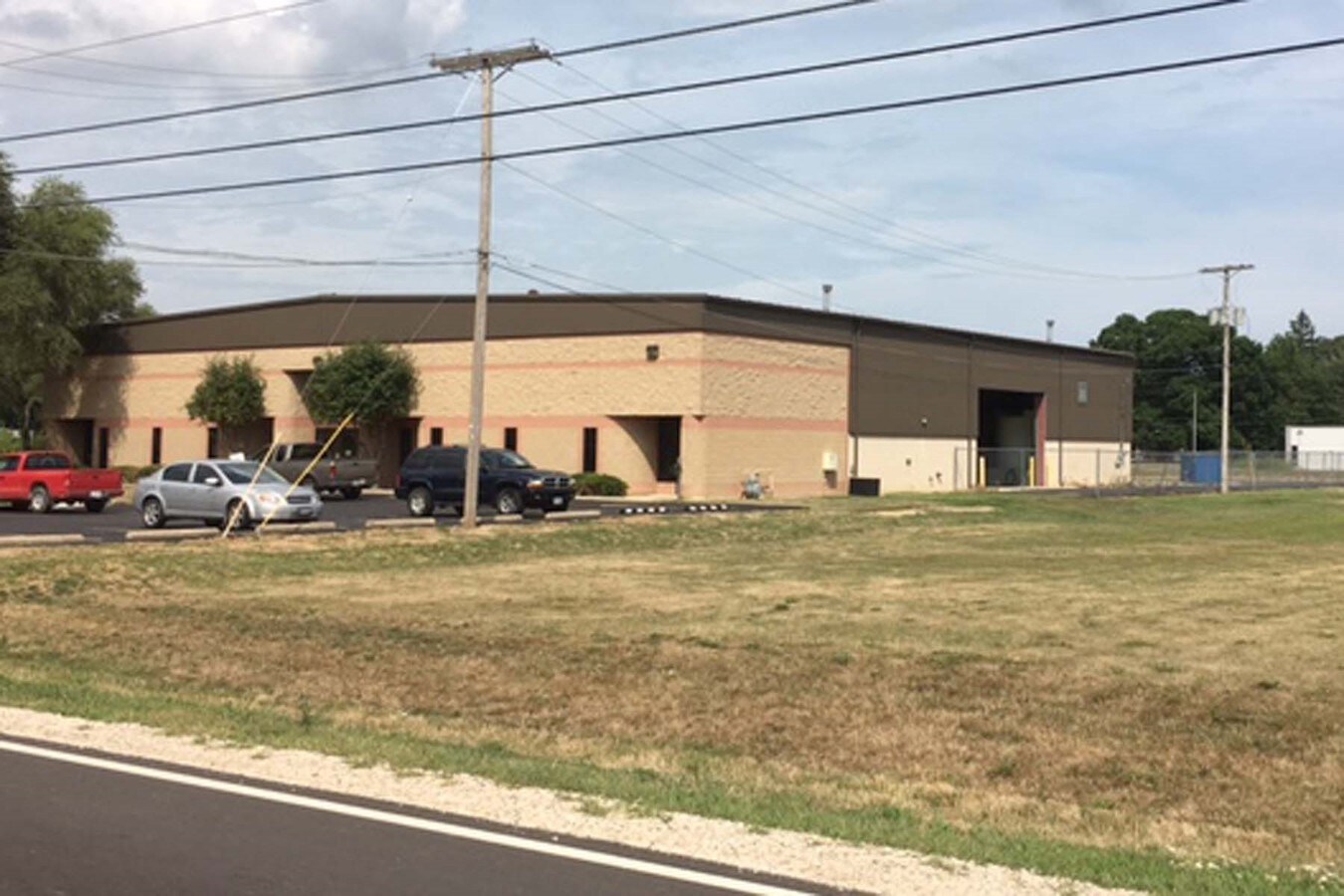 2533 Tracy Rd, Northwood, OH, 43619 - Warehouse Property For Lease on LoopNet.com