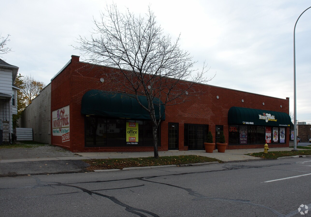 739747 S Monroe St, Monroe, MI, 48161 Freestanding Property For Sale
