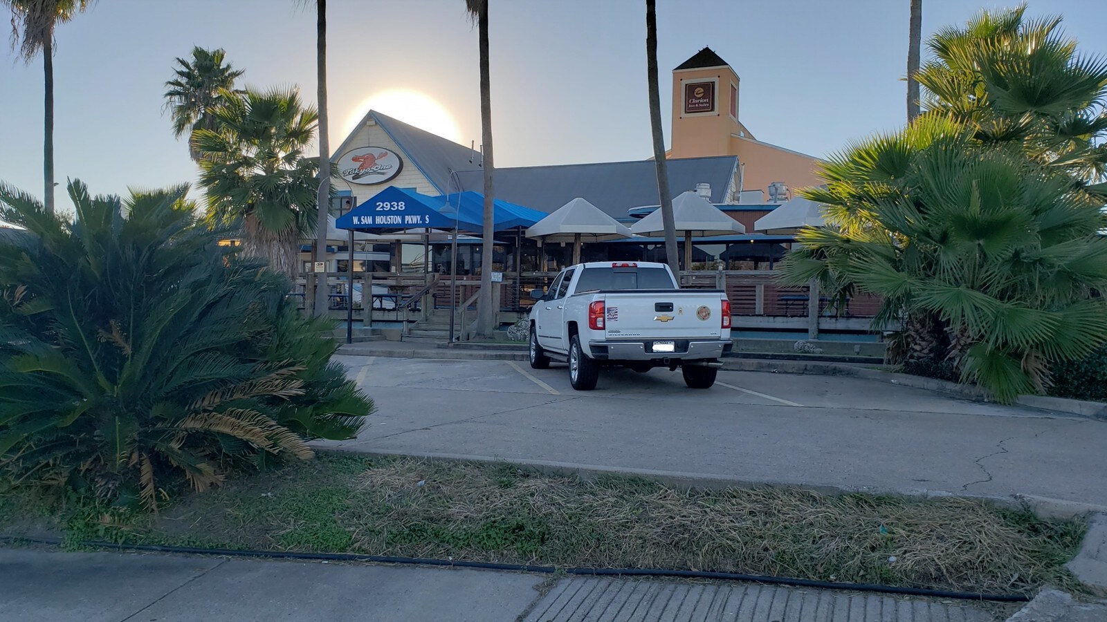 2934 W Sam Houston Pkwy S Tx 77042 Restaurant Property 20181201 161948