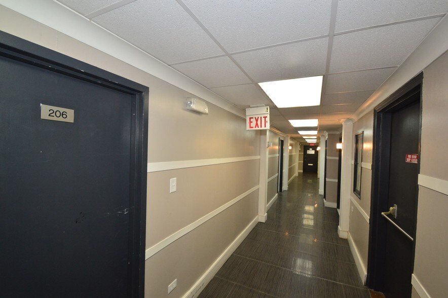 381 Sunrise Hwy, Lynbrook, NY 11563 Medical For Sale on