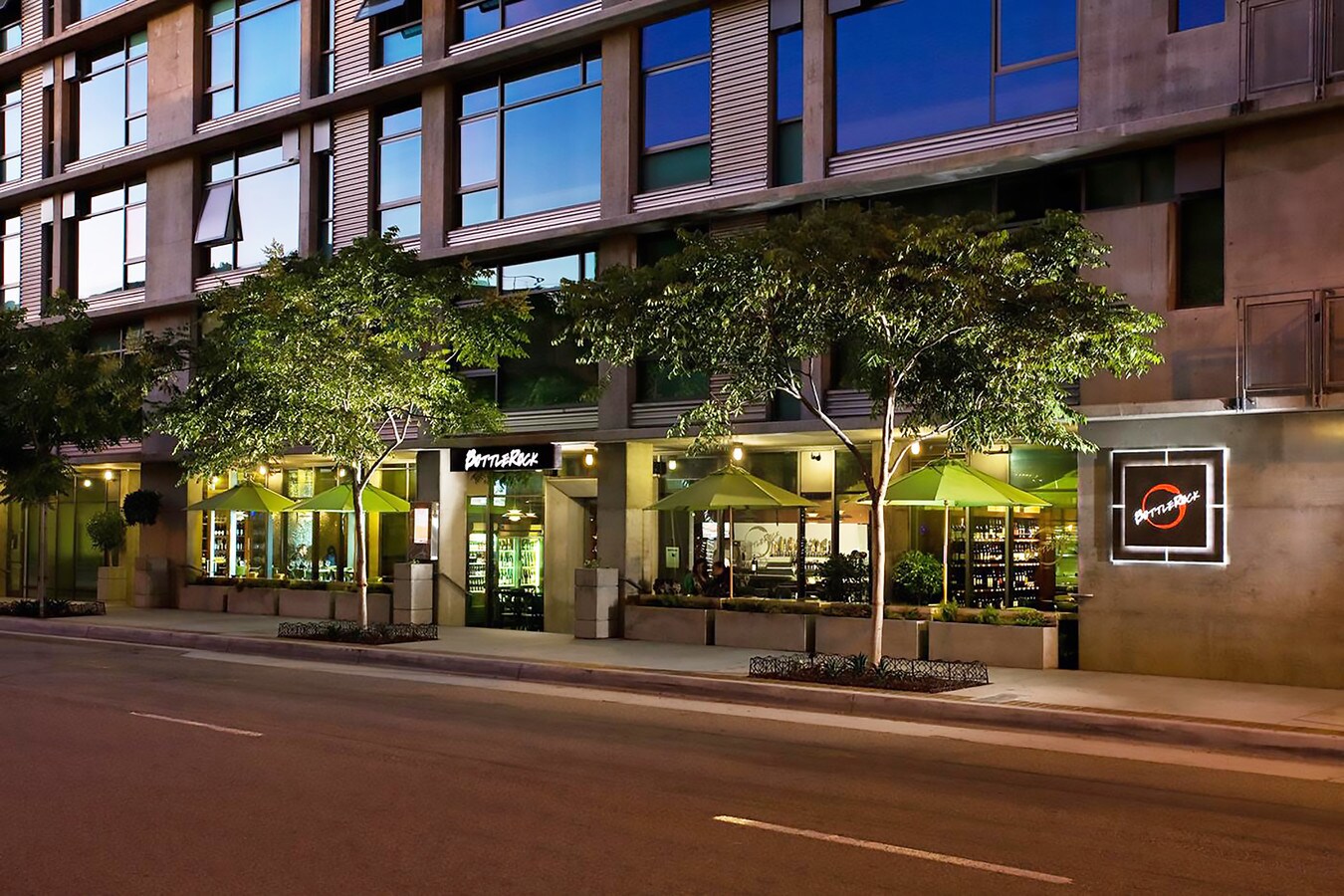 1050 S Flower St, Los Angeles, CA, 90015 Apartments Property For