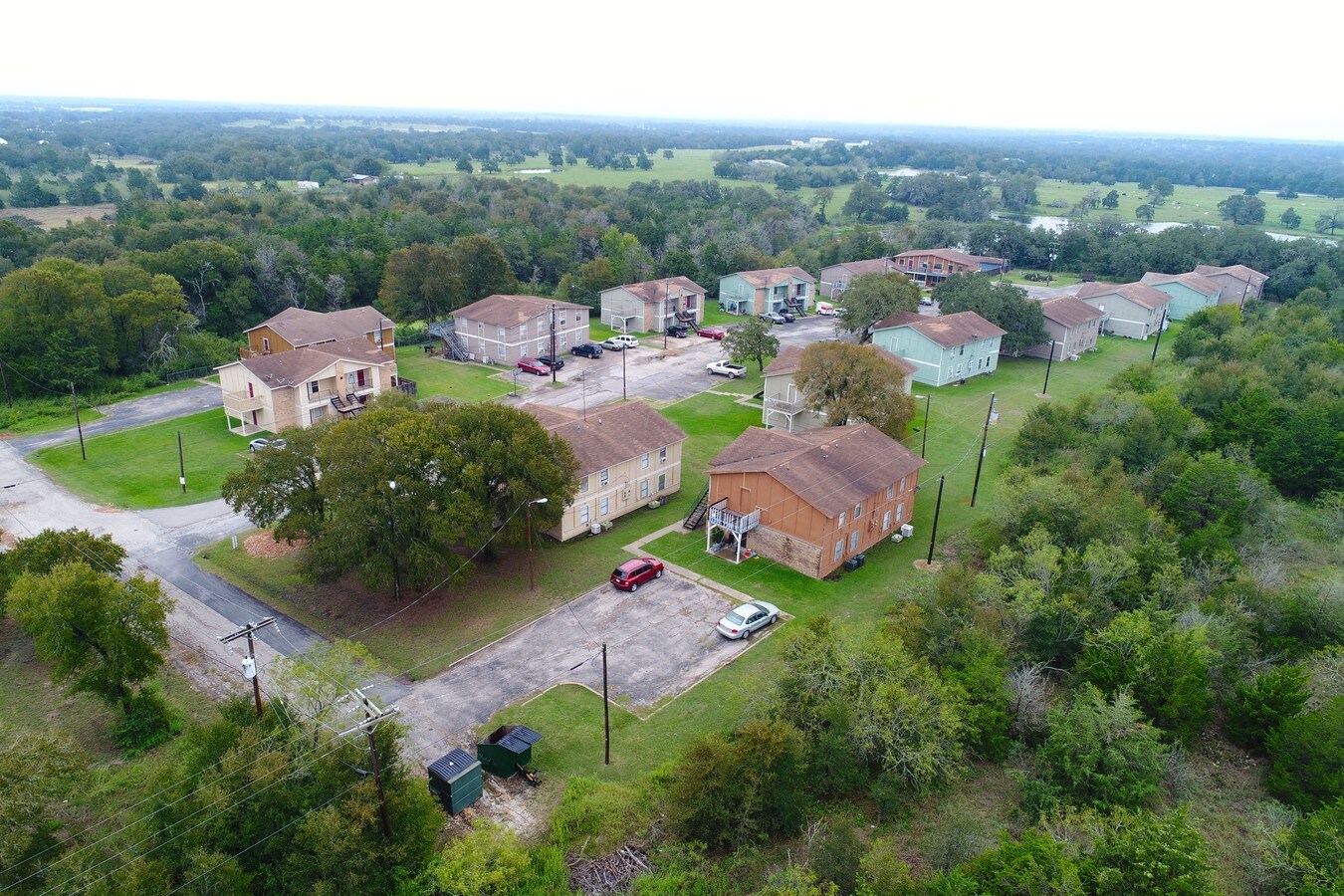 1105 Westwood Ln, Giddings, TX, 78942 Apartments Property For Sale on