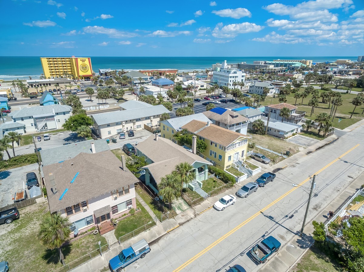 115 S Grandview Ave Daytona Beach Fl 32118 Apartments Property 115 1