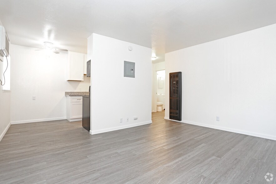 2927 Marconi Ave Sacramento Ca 95821 Apartments Property For 2927 Marconi Ave Sur Apartments 92 Unit Apartment Building Offered At 13 000 A 5 7 Cap Rate In Sacramento Ca