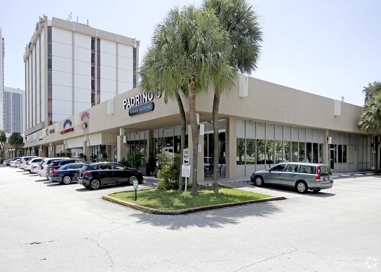 2500 E Hallandale Beach Blvd Fl 33009 Medical Alternate Building View