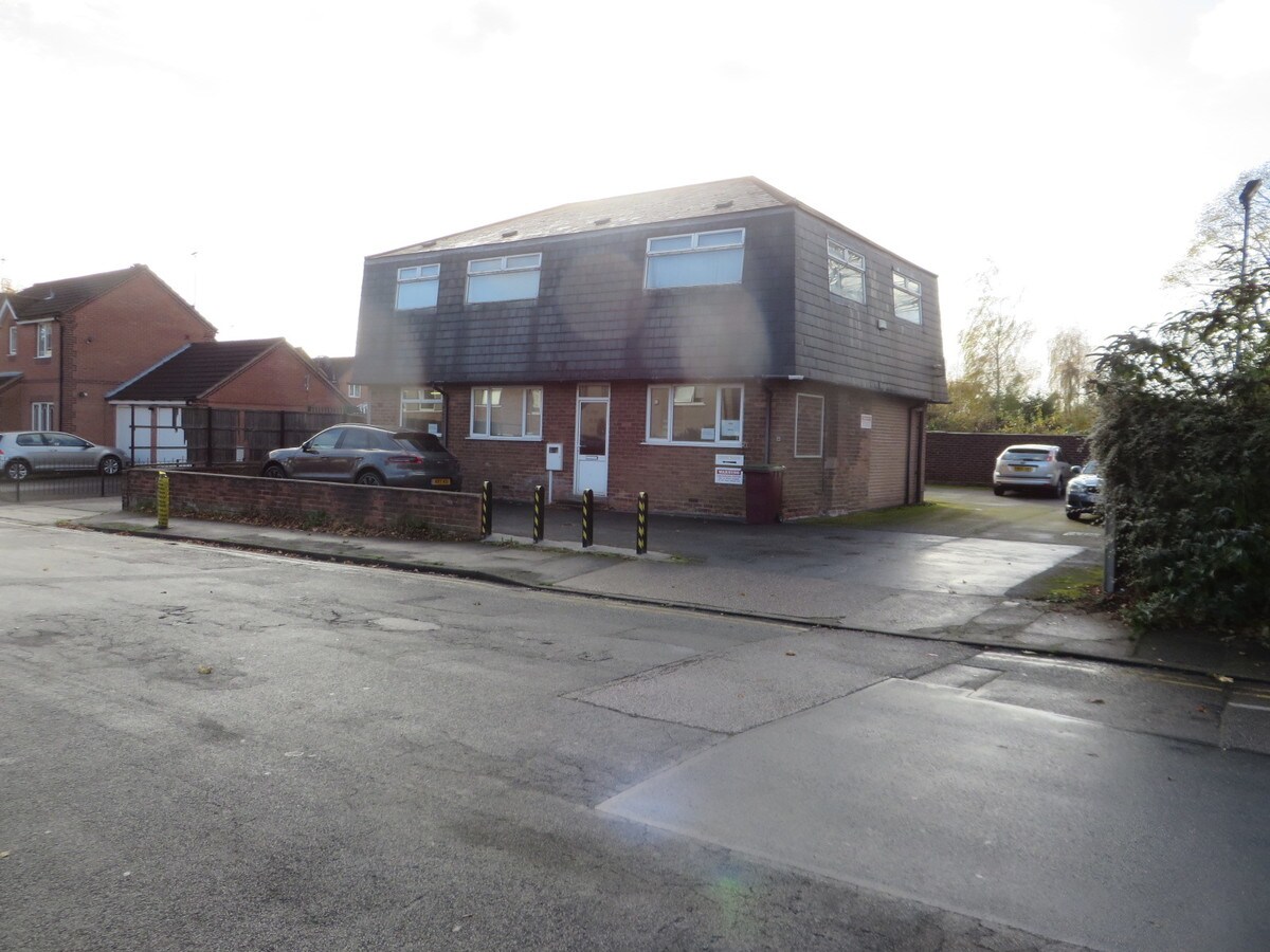Nursery St Mansfield Ng18 2ag Property For Lease On Loopnet Rees House Mainfield Photo
