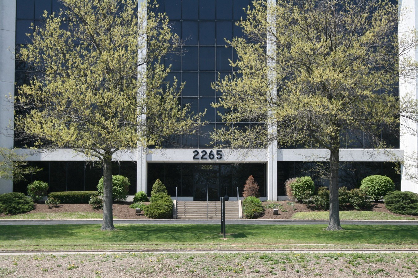 2265 Harrodsburg Rd, Lexington, KY, 40504 - Office Live/Work Unit Property For Lease on LoopNet.com