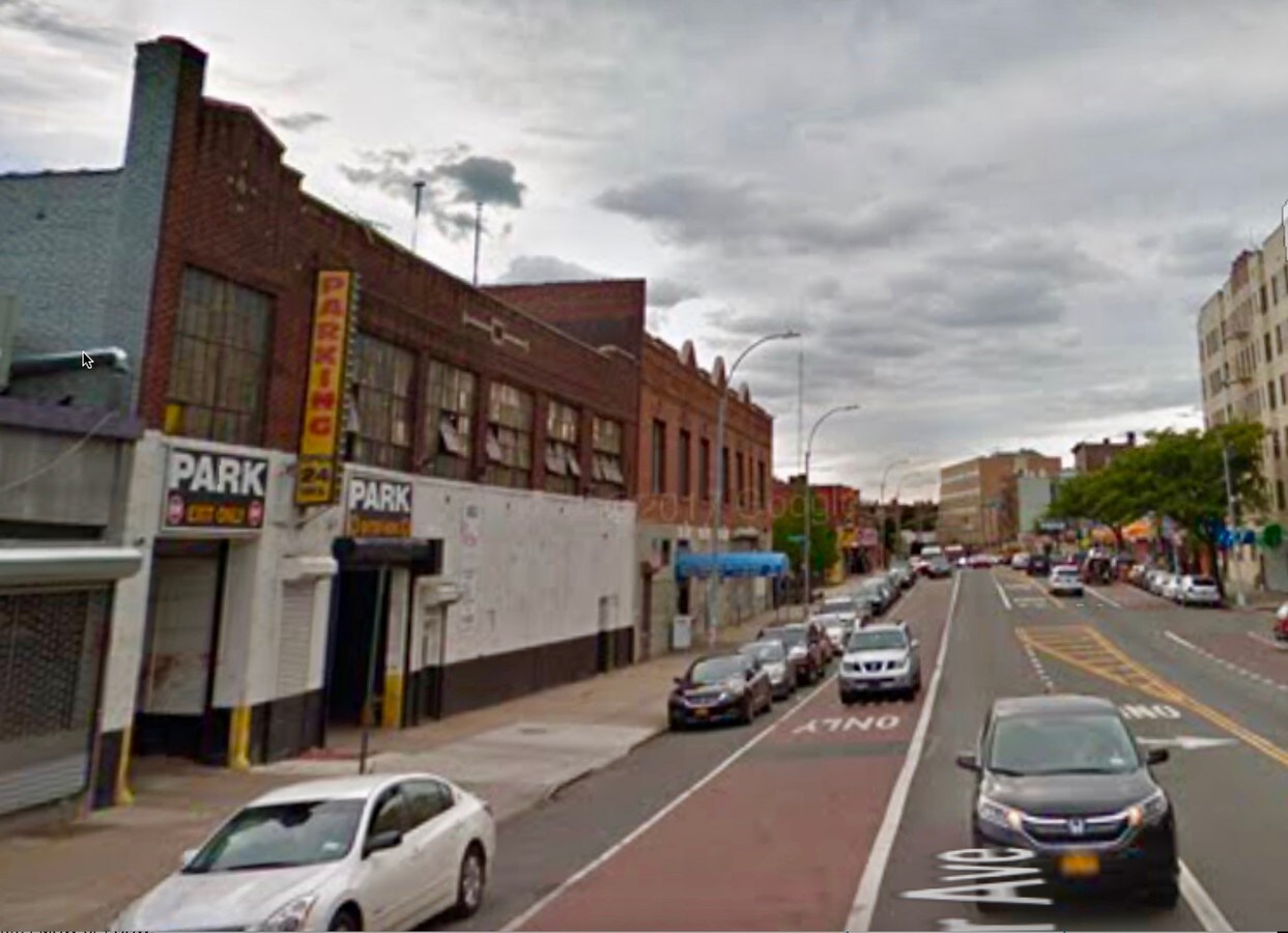 2846 ster Ave, Bronx, NY, 10458 Parking Garage Property For Lease