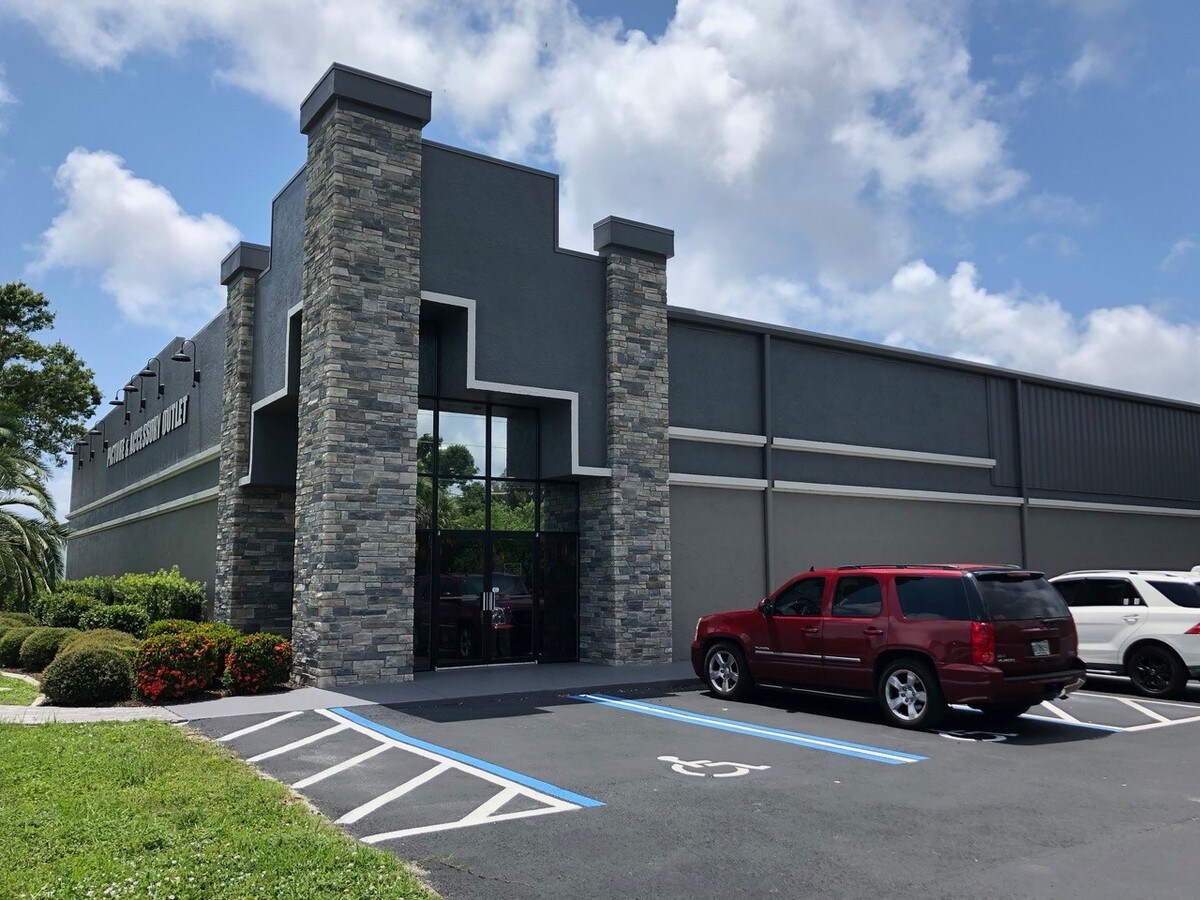 New Picture And Accessory Outlet Venice Florida