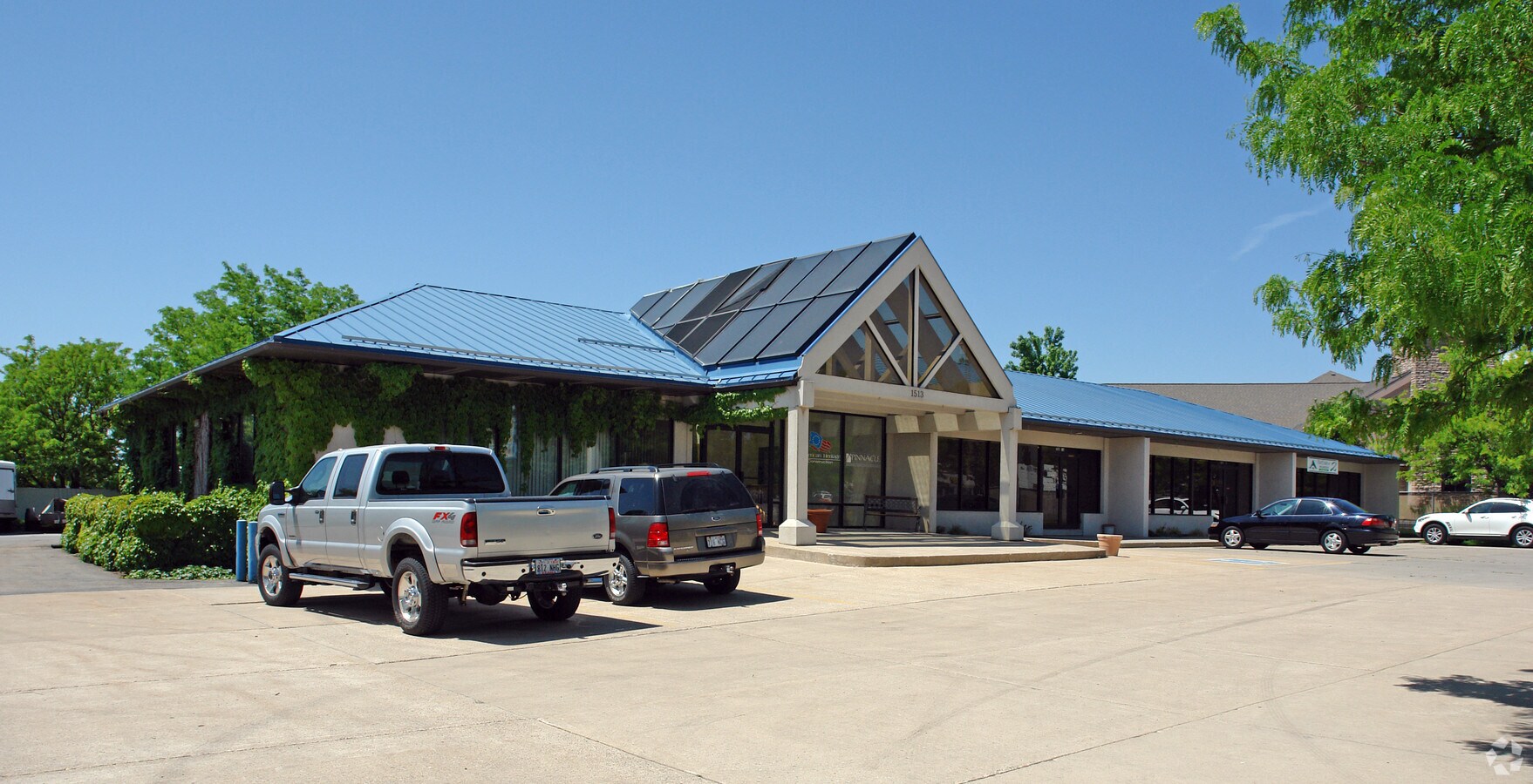 1513 N Hill Field Rd, Layton, UT, 84041 - Storefront Retail/Office Property For Lease on LoopNet.com
