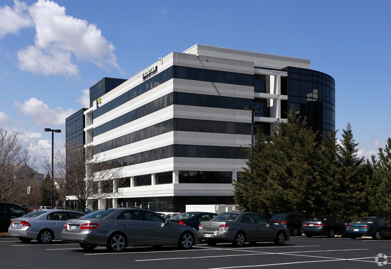 13241 Woodland Park Rd, Herndon, VA, 20171 Property For Lease on