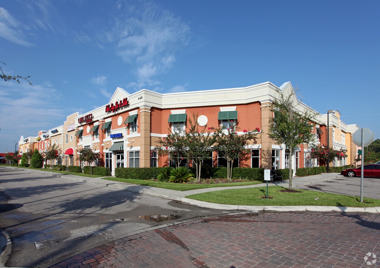 448 S Alafaya Trl, Orlando, FL, 32828 Storefront Retail/Office