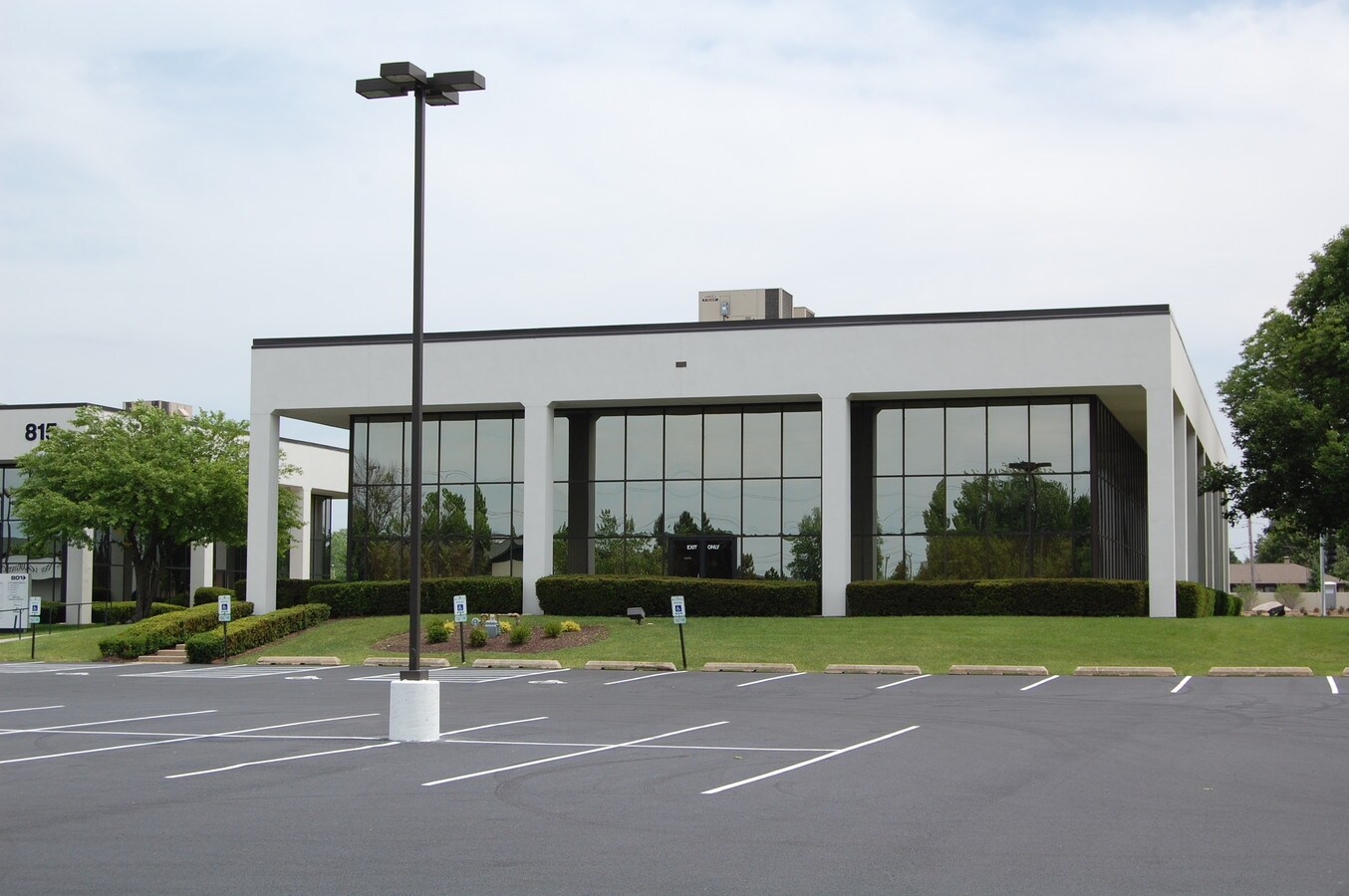 815 N Larkin Ave, Joliet, IL, 60435 Property For Lease on