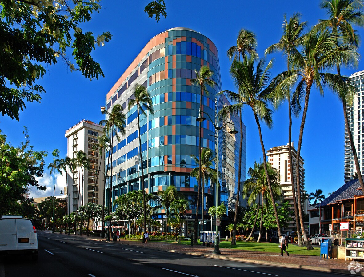 2155 Kalakaua Ave