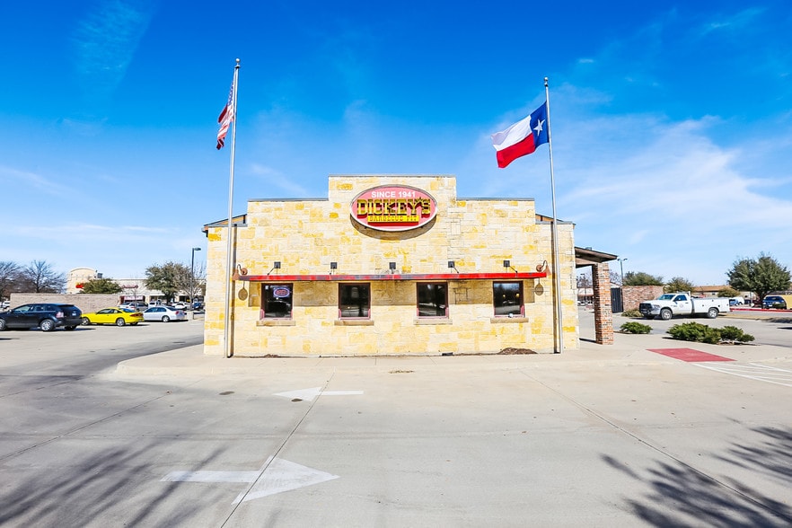711 Keller Pky, Keller, TX, 76248 Restaurant Property For Sale on