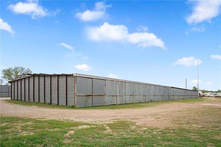 11219 Nw 10th St Yukon Ok 73099 Self Storage Property For 11219 Nw 10th St Yukon Ok 73099 Self Storage Property For On Loopnet