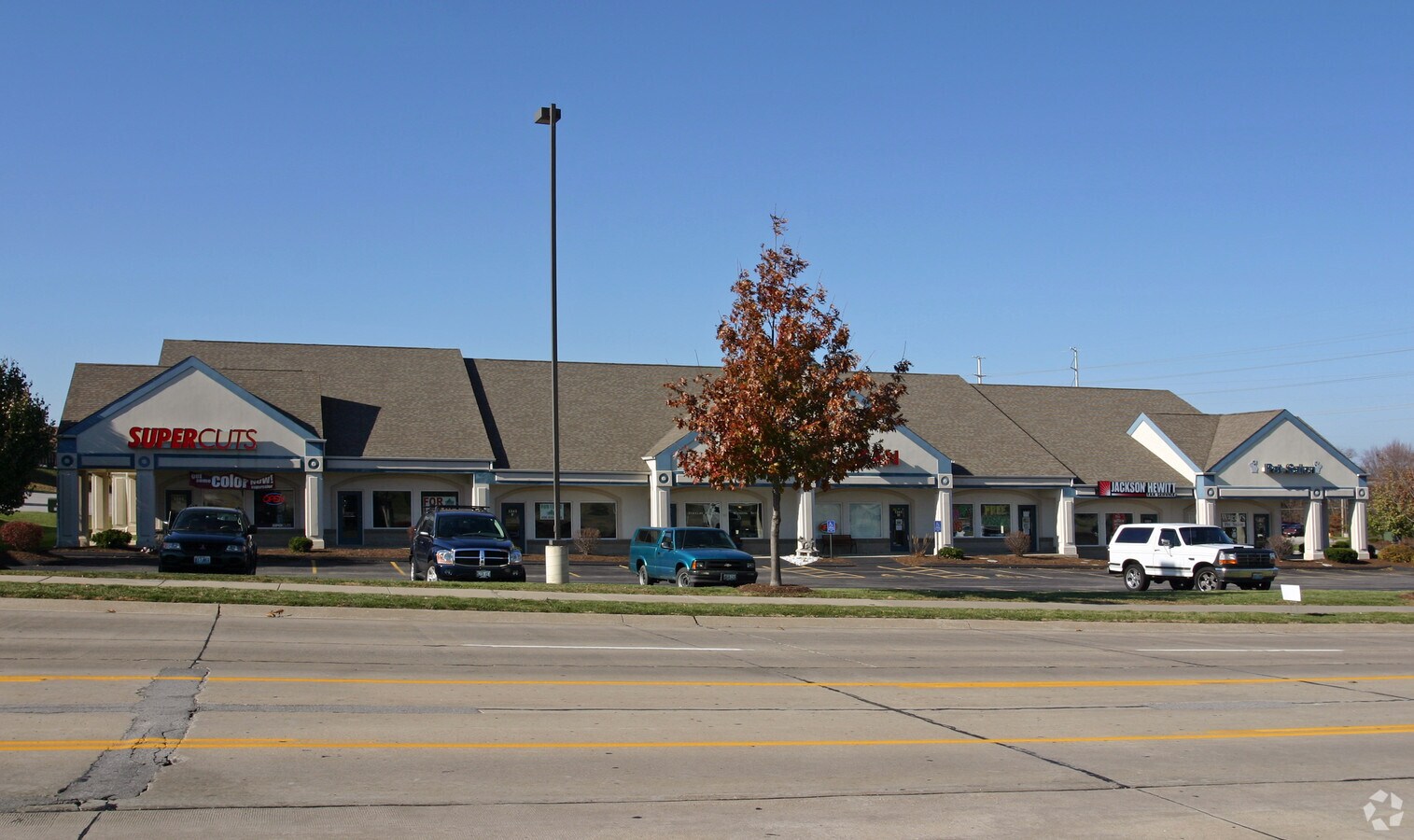 1345 Triad Center Dr, Saint Peters, MO, 63376 Property For Lease on
